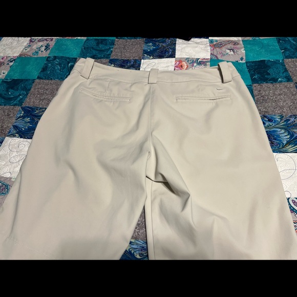 Women’s Nike shorts - Picture 2 of 4